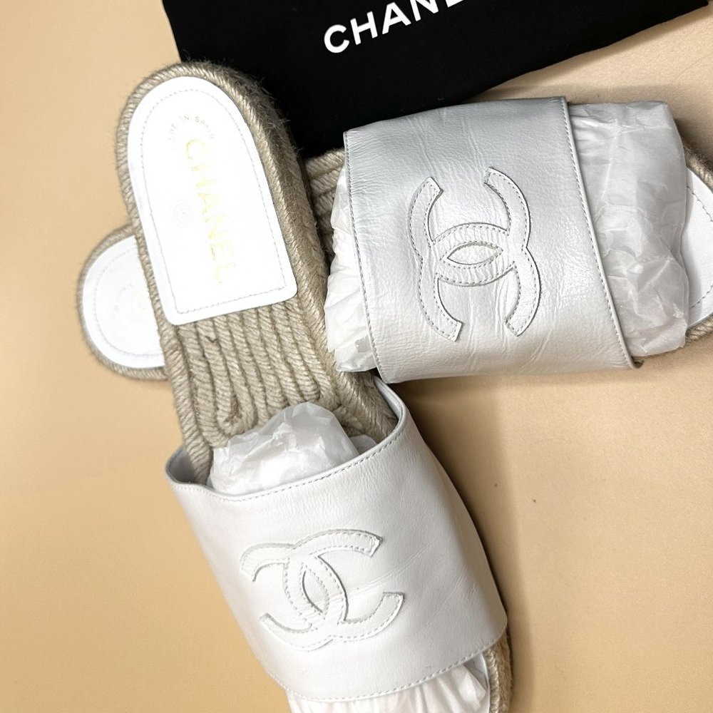 Timeless Chanel Shoes | Calfskin | White Espadrille | Size 10B  Authenticated